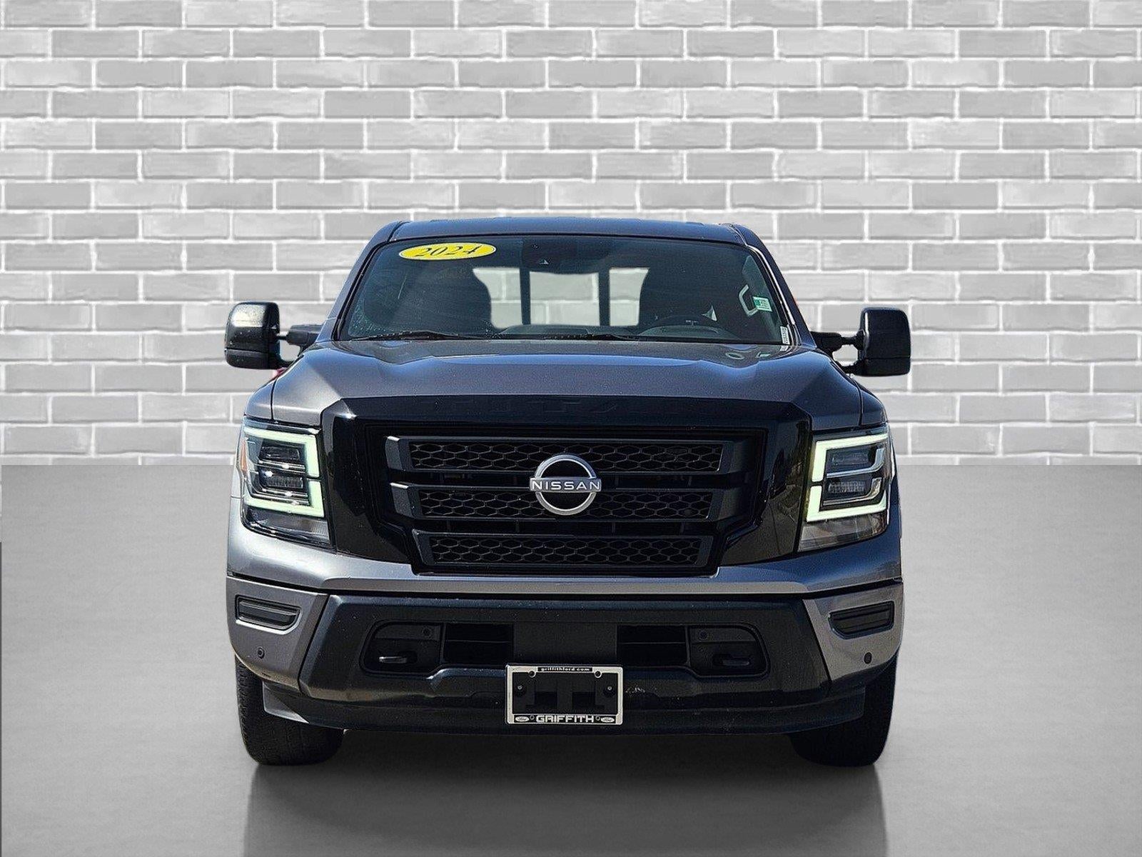 2024 Nissan Titan SV
