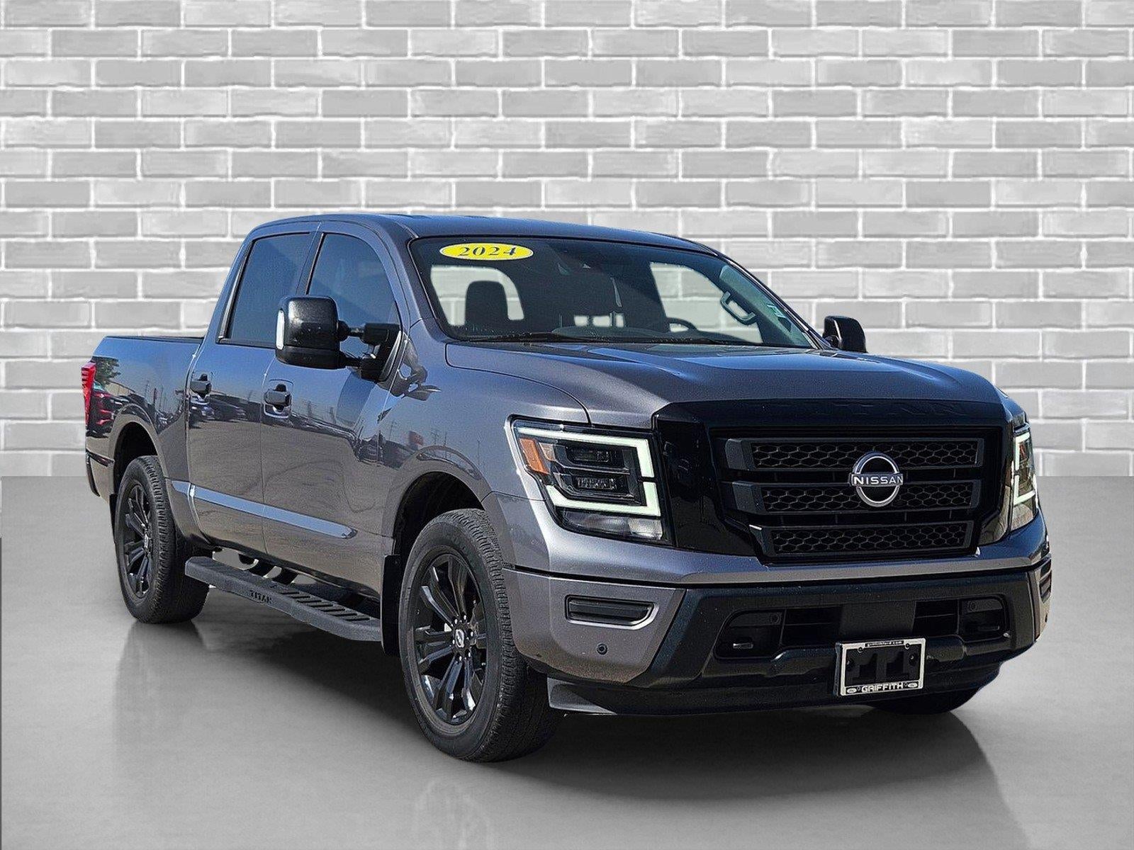 2024 Nissan Titan SV