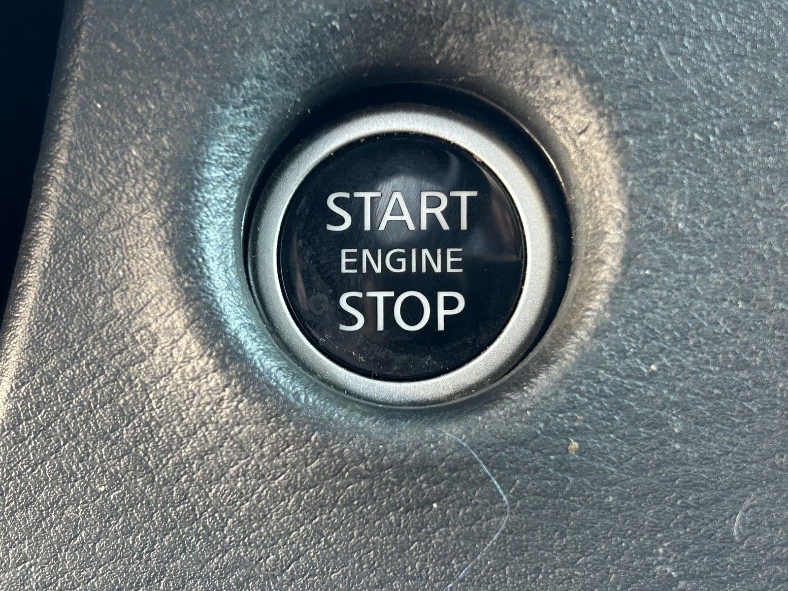 2023 Nissan Frontier PRO-X