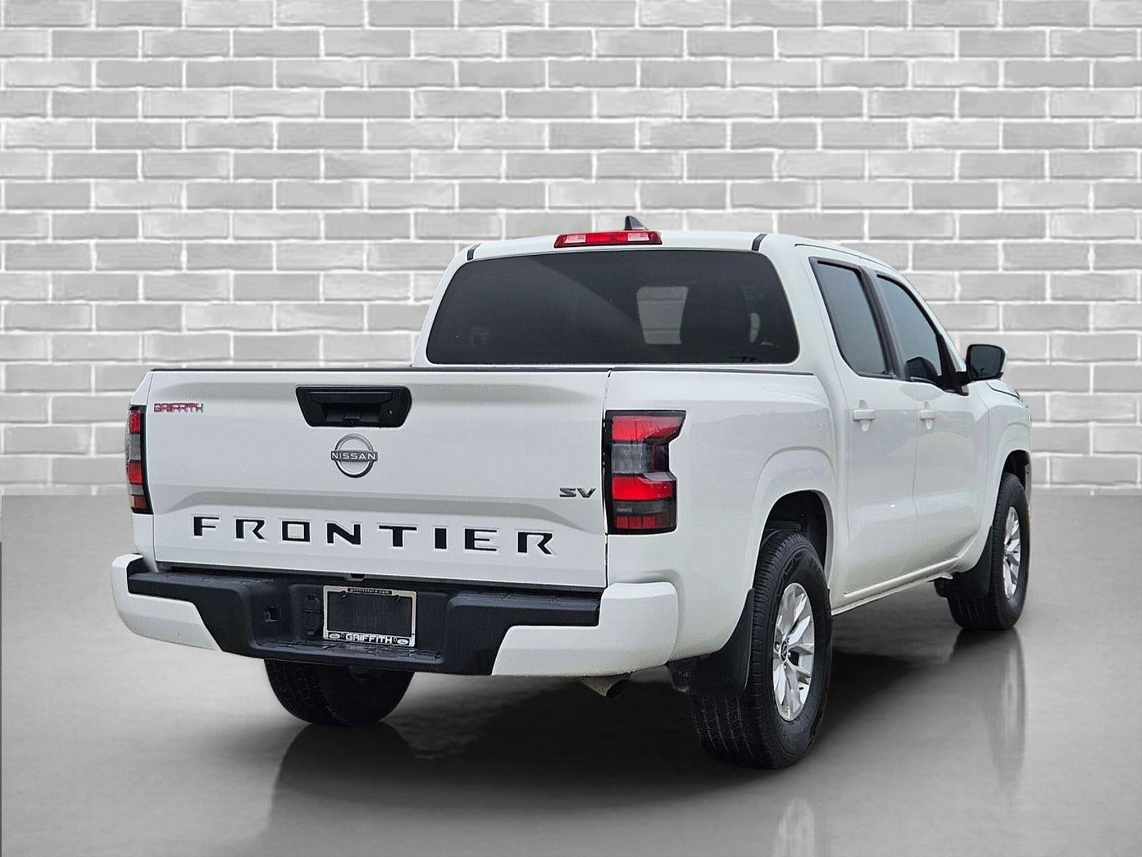 2024 Nissan Frontier SV