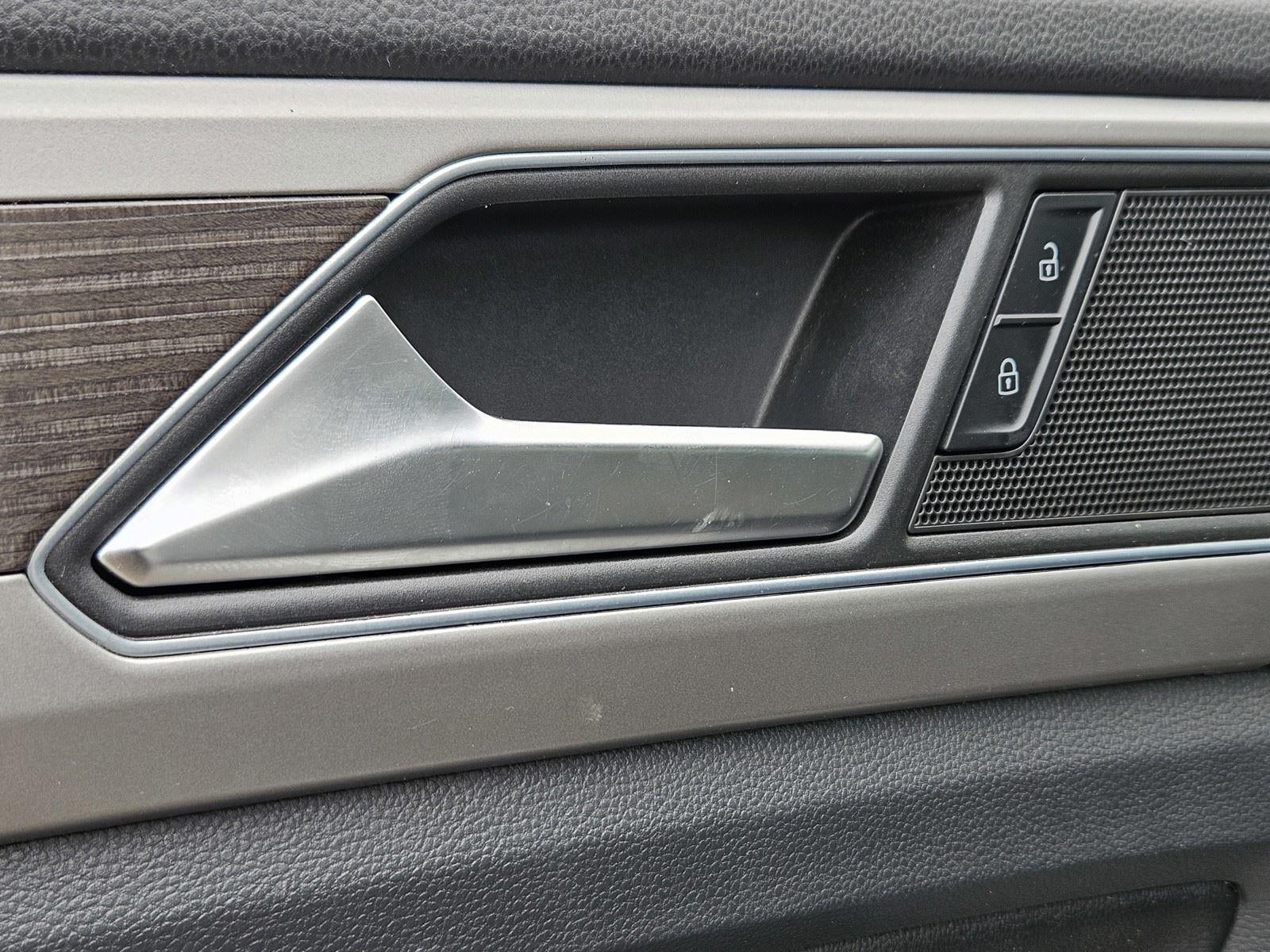 2019 Volkswagen Atlas 3.6L V6 SEL R-Line