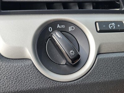 2022 Volkswagen Passat 2.0T SE