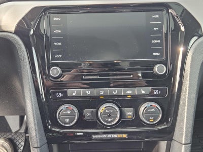 2022 Volkswagen Passat 2.0T SE