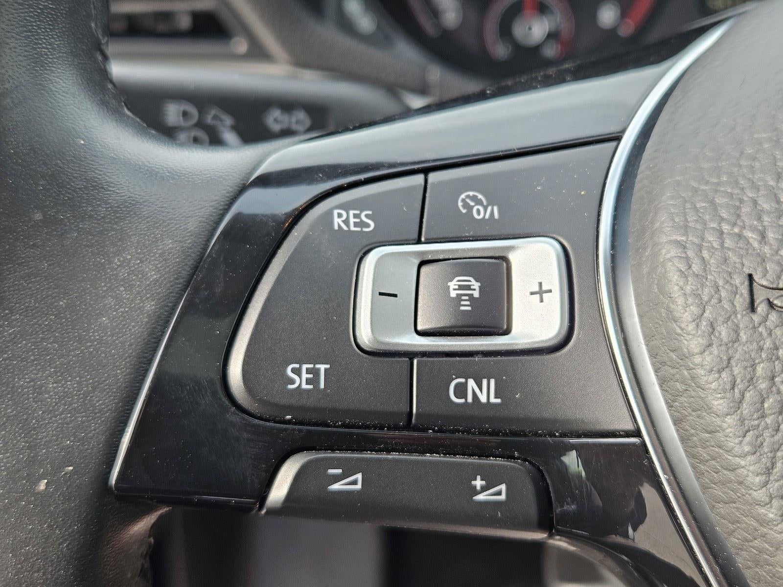 2022 Volkswagen Passat 2.0T SE