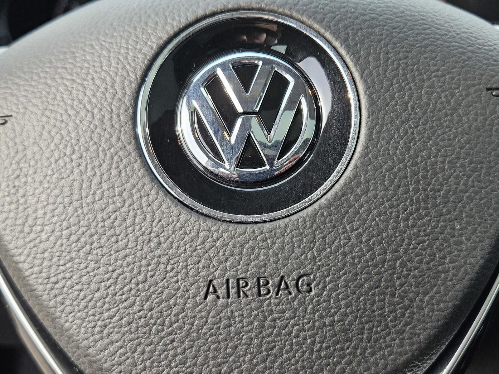 2022 Volkswagen Passat 2.0T SE