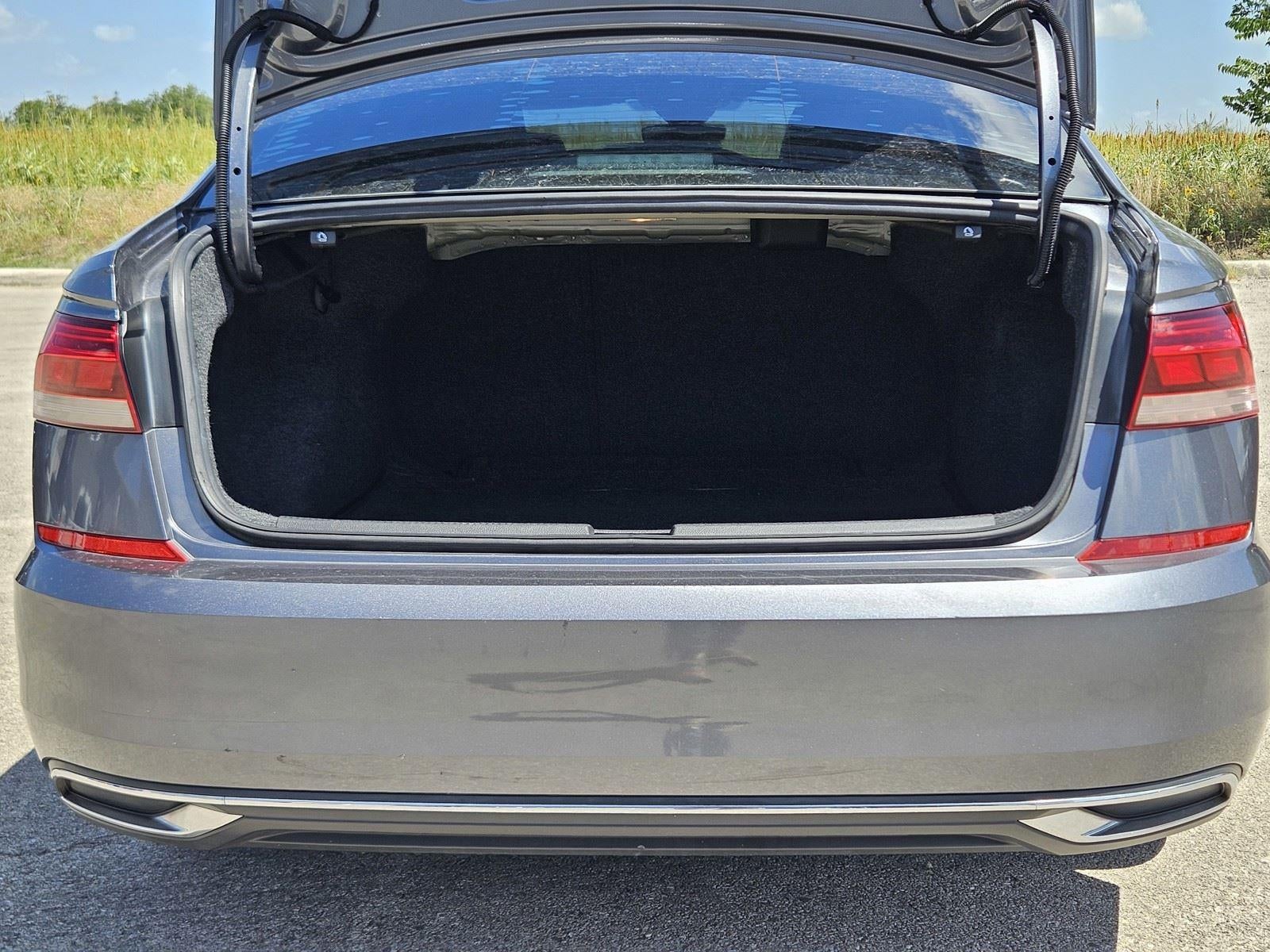 2020 Volkswagen Passat 2.0T SE