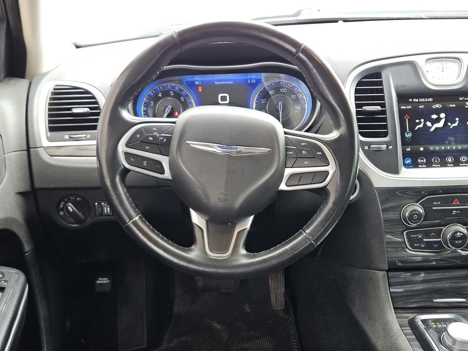 2022 Chrysler 300 Touring