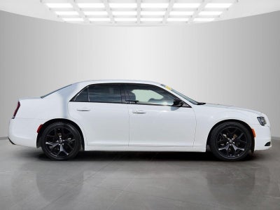 2022 Chrysler 300 Touring