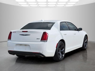 2022 Chrysler 300 Touring