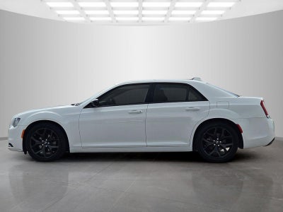 2022 Chrysler 300 Touring