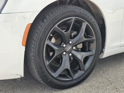 2022 Chrysler 300 Touring