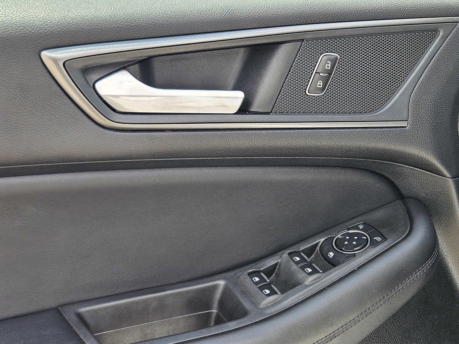 2023 Ford Edge SE