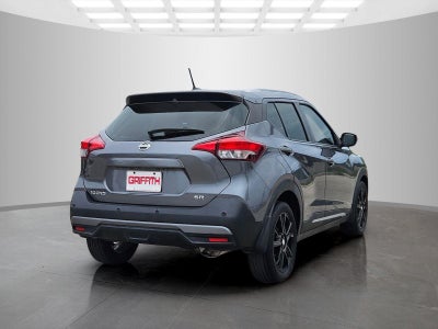 2020 Nissan Kicks SR