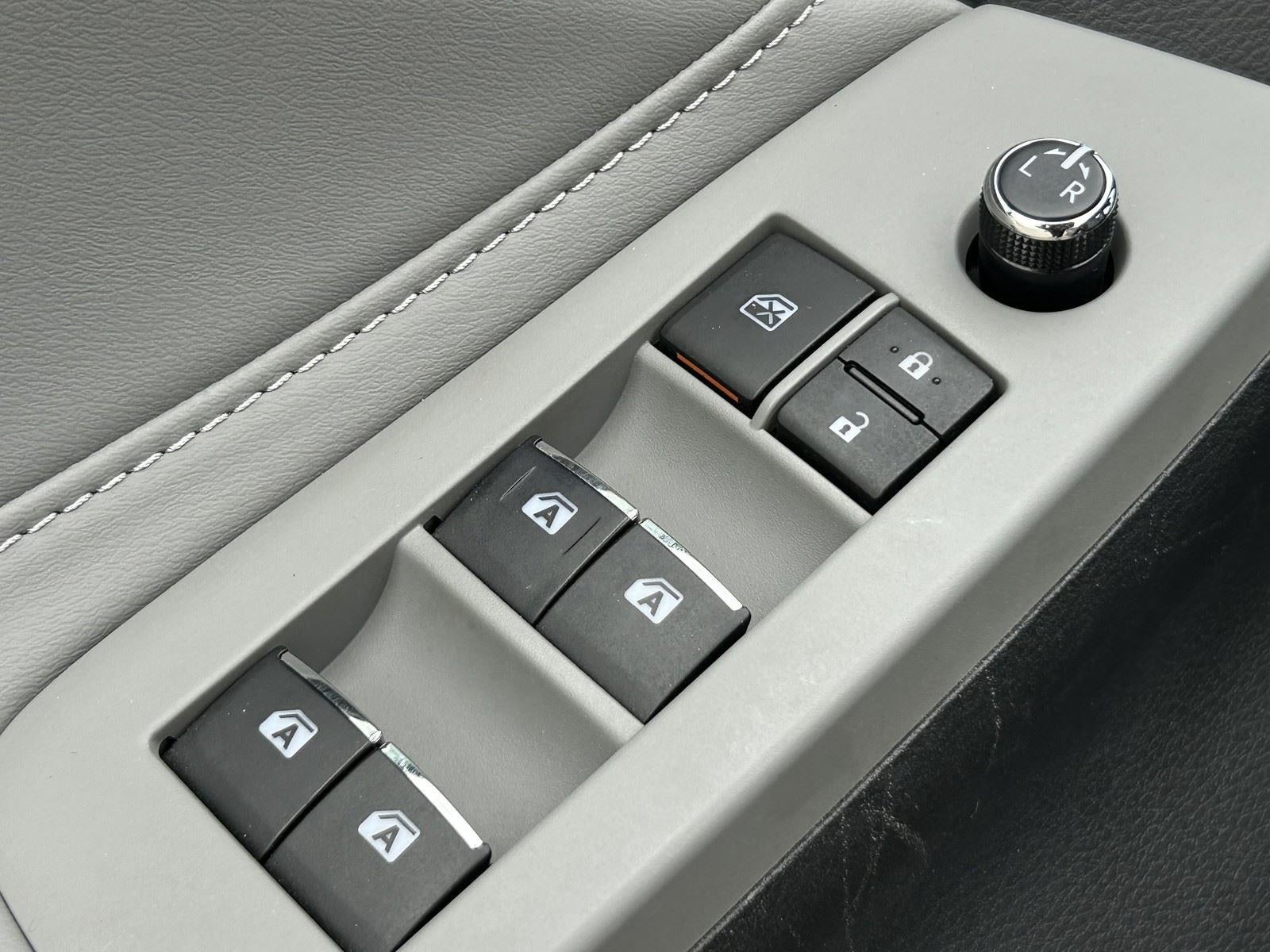 2019 Toyota Avalon XLE