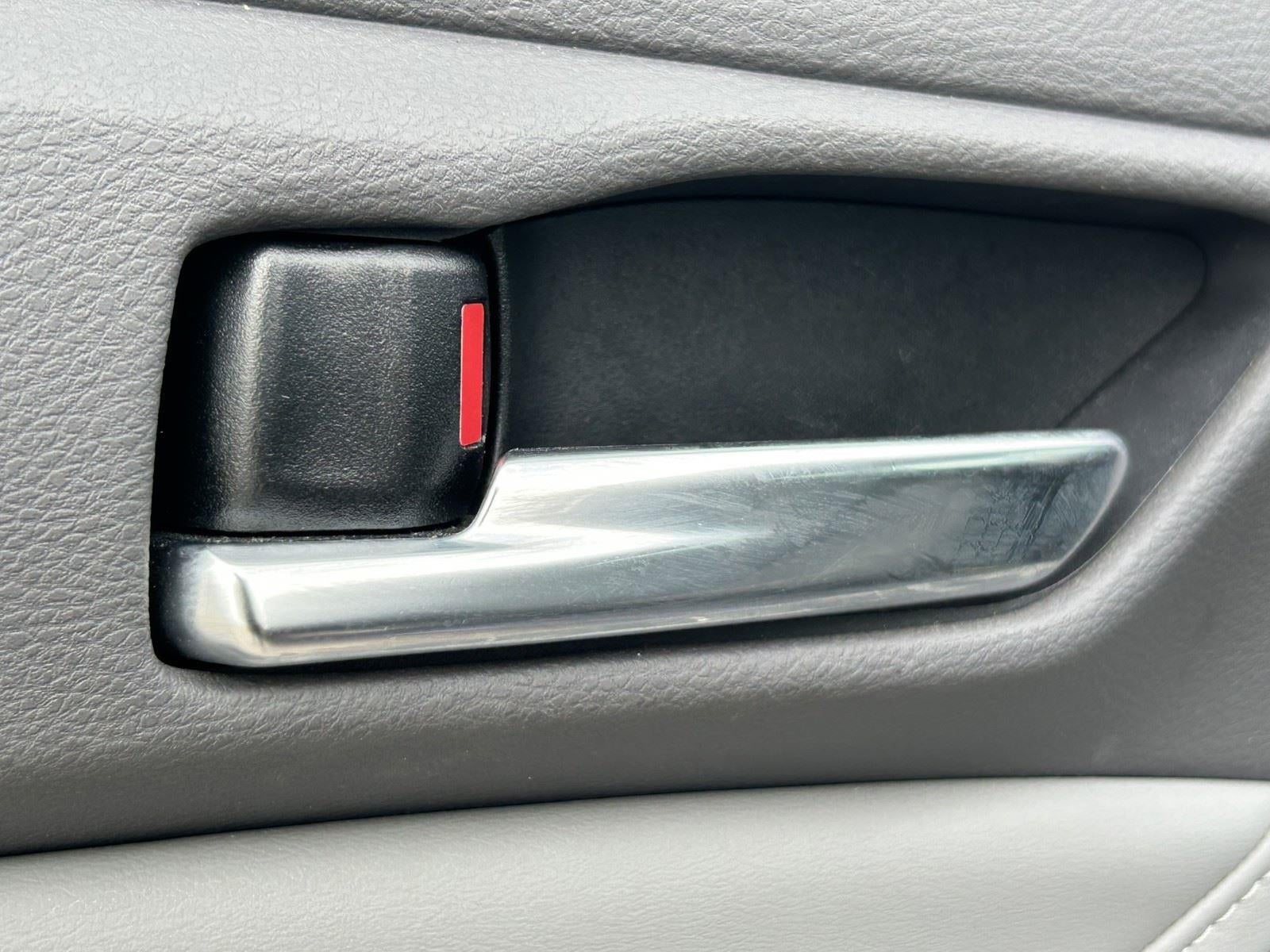 2019 Toyota Avalon XLE