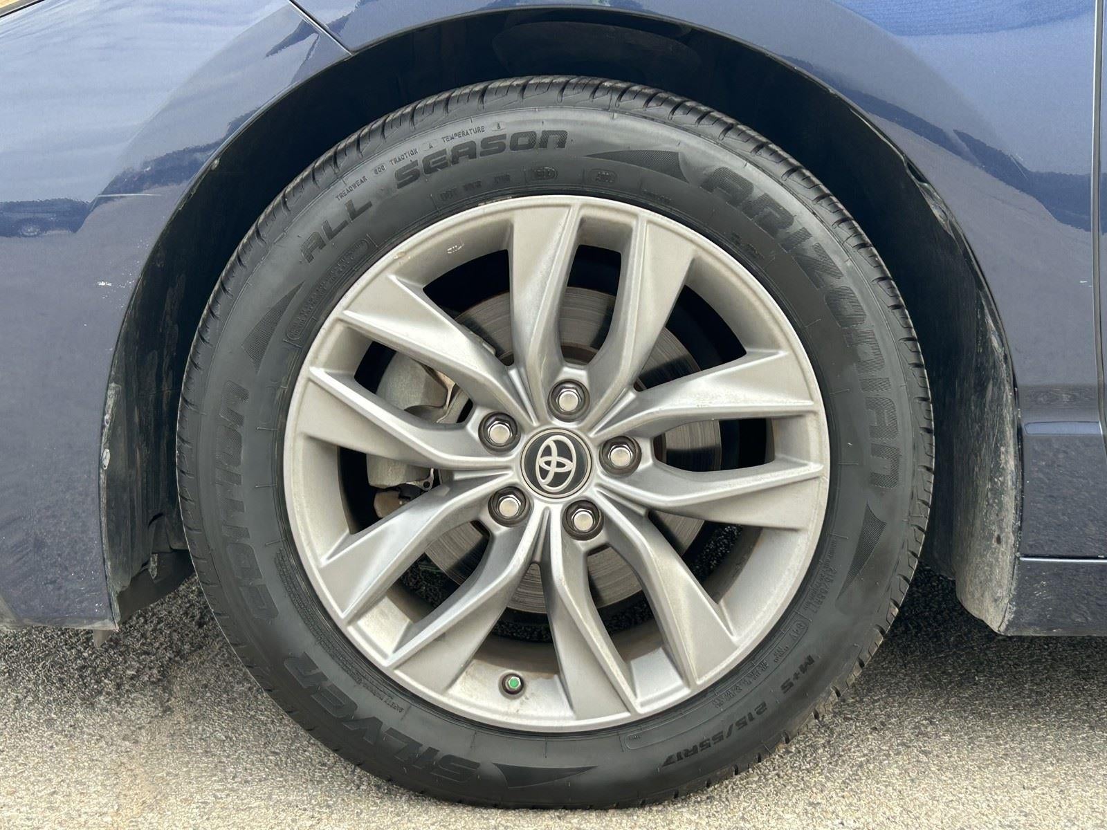 2019 Toyota Avalon XLE