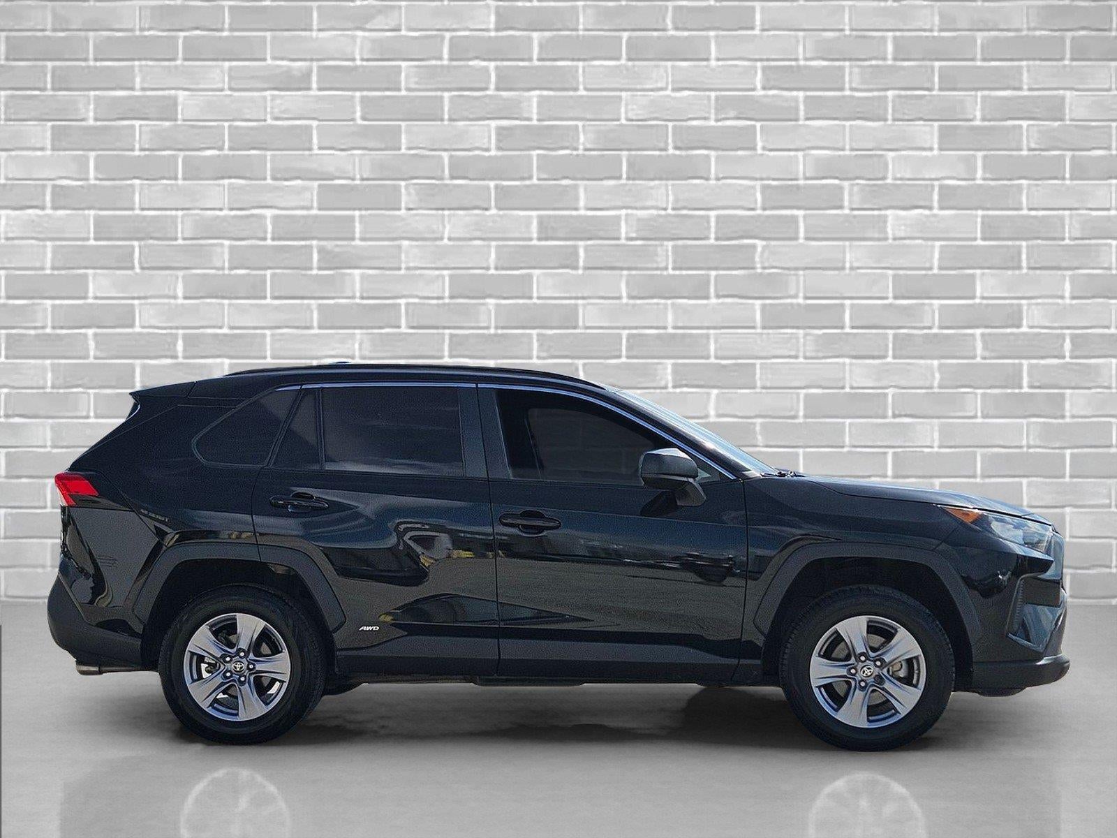 2022 Toyota Rav4 Hybrid LE