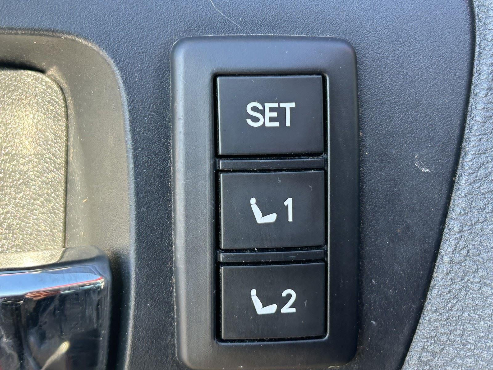 2014 Toyota Tundra Truck Platinum