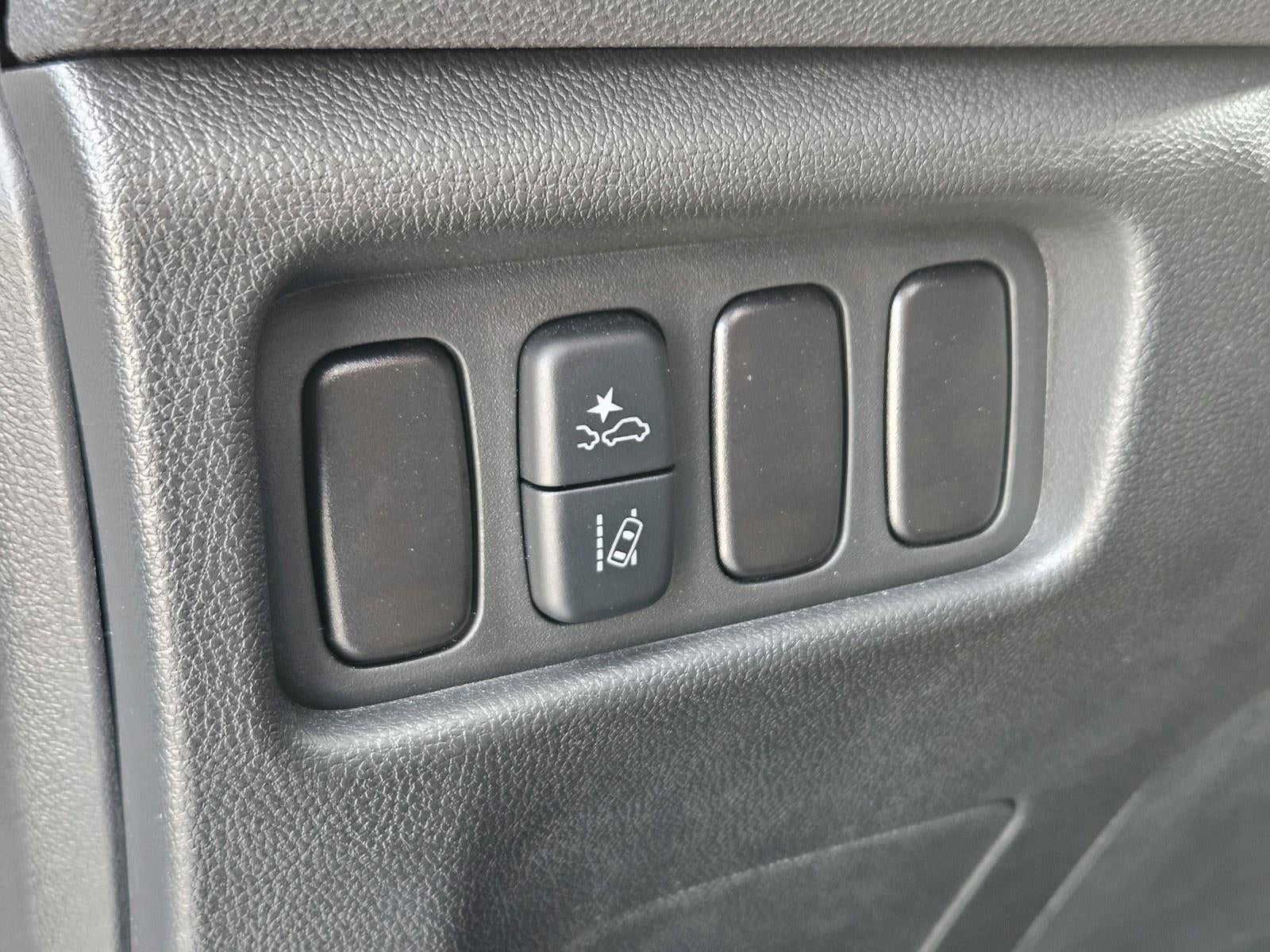 2025 Mitsubishi Outlander Sport ES