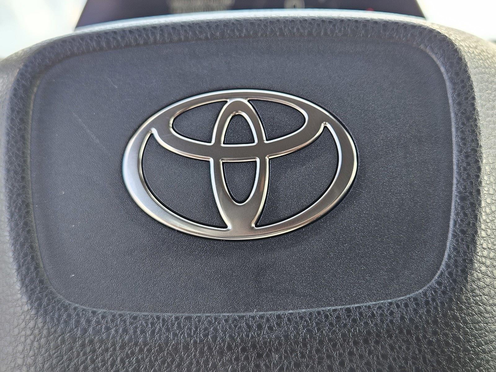 2025 Toyota Prius LE