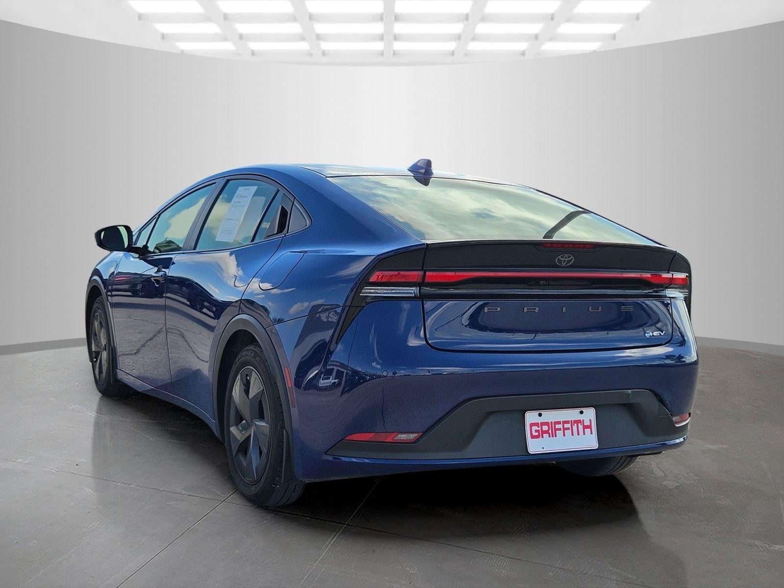 2025 Toyota Prius LE