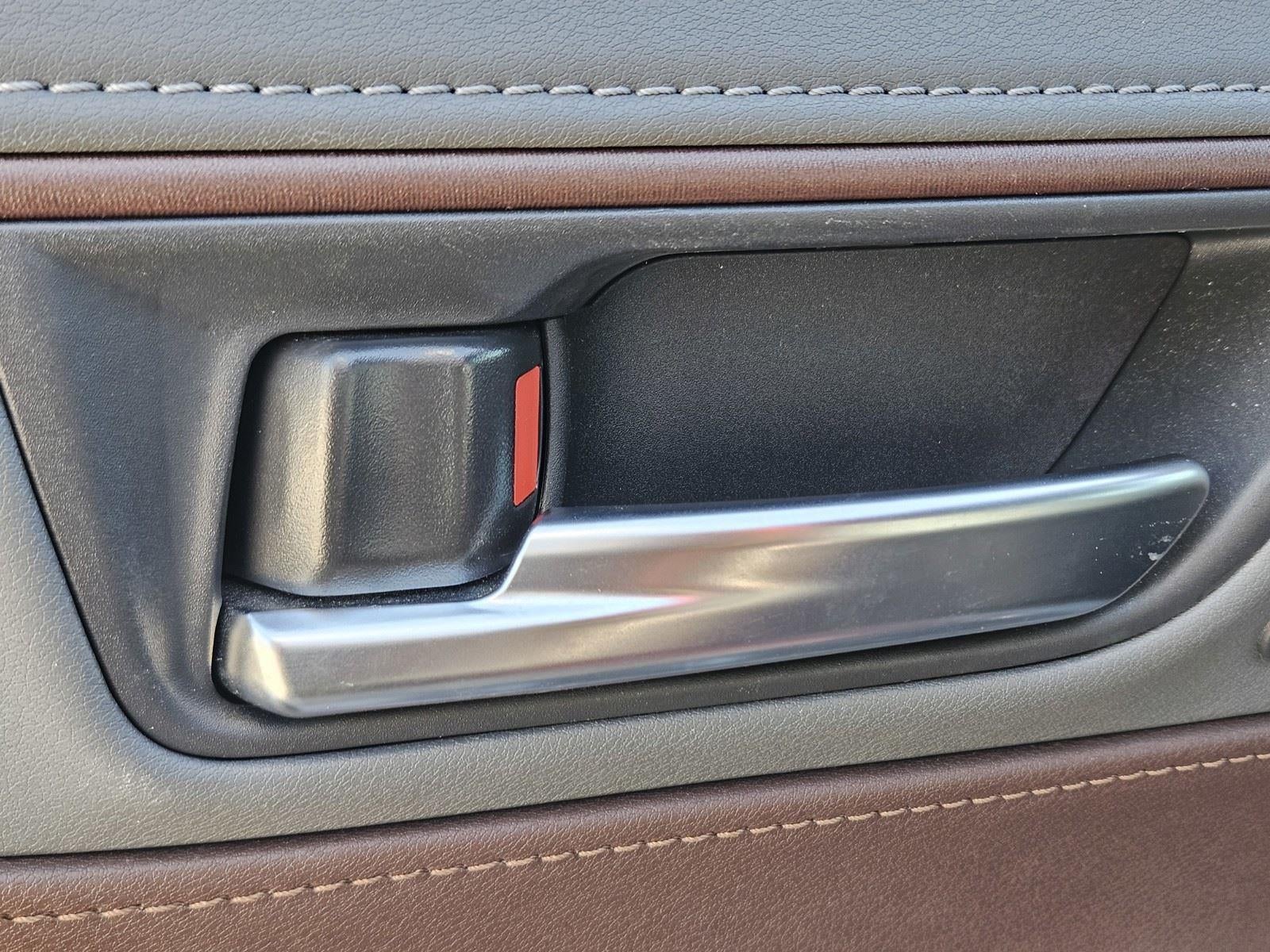 2023 Toyota Venza XLE