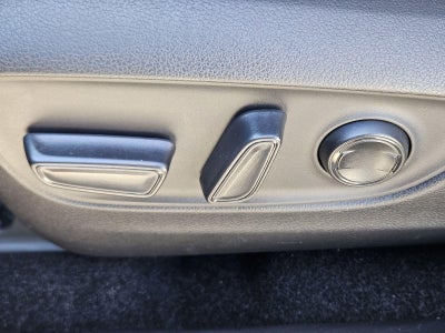 2023 Toyota Venza XLE