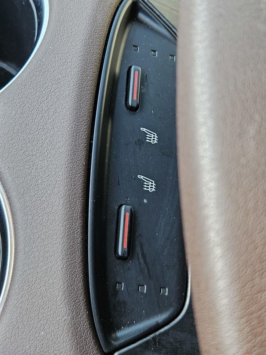 2023 Toyota Venza XLE