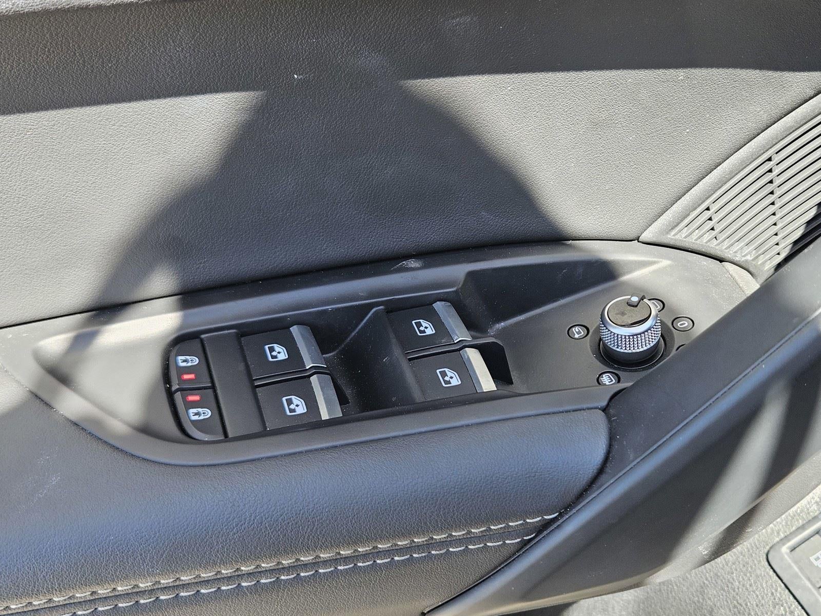 2025 Audi Q5 S line Premium Plus